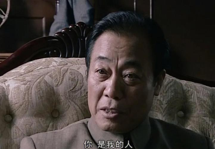 潜伏吴站长扮演者（潜伏吴站长扮演者是谁）